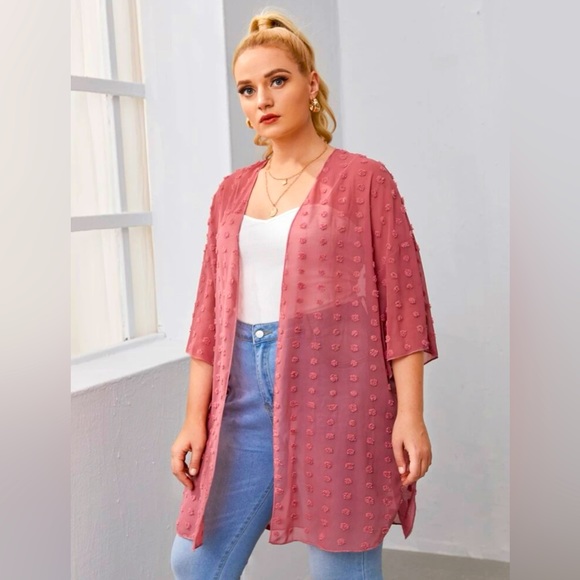 Plus Drop Shoulder Curved Hem Swiss Dot Kimono - Picture 2 of 4